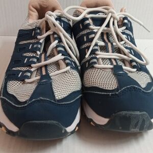 AVIA Elevate Athletic Shoes Navy and Cream Women's Size 9.5